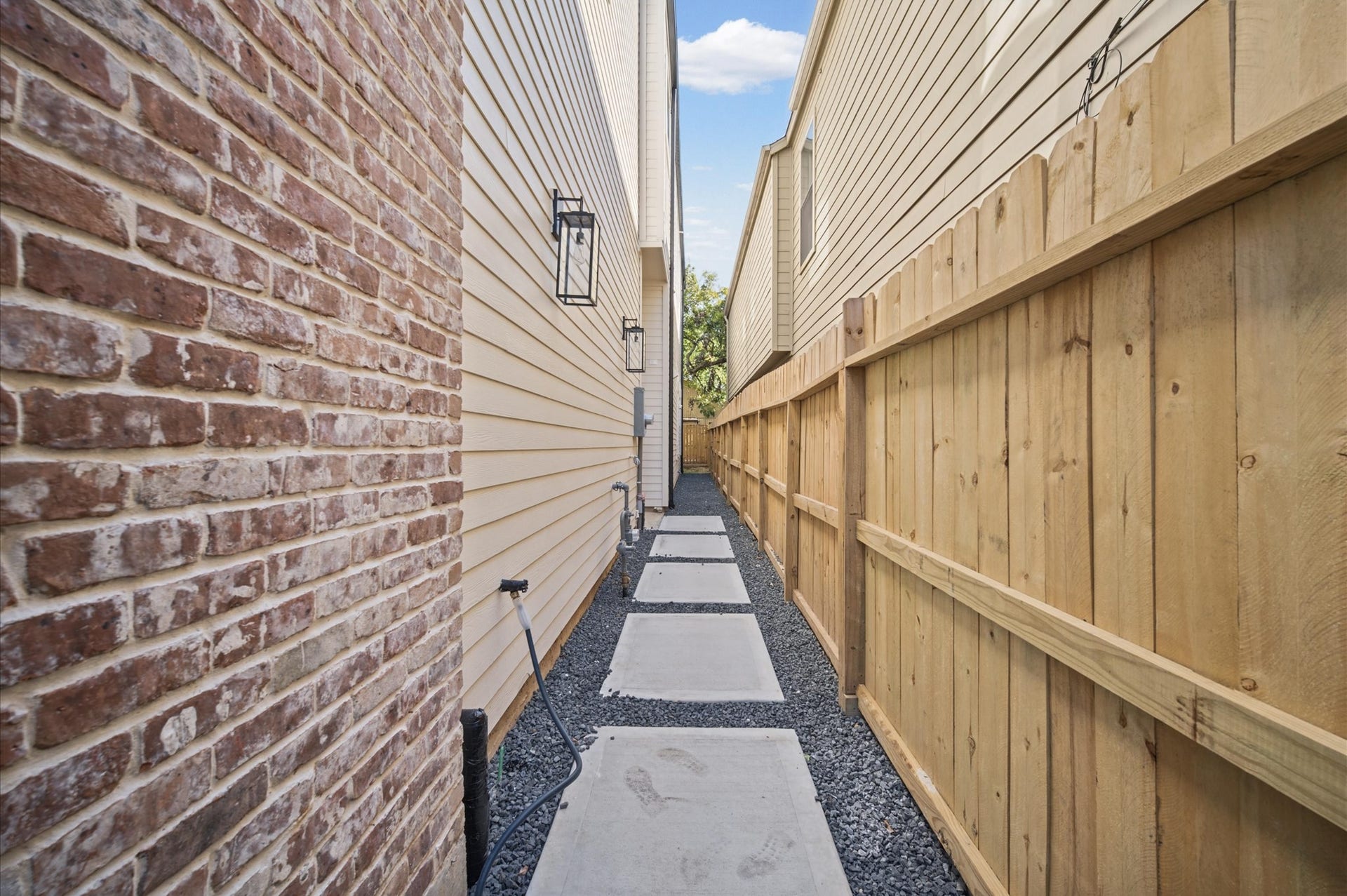 1320 Alexander Street, #A, Houston, TX 77008 Private Gated entrance with access to the backyard.
