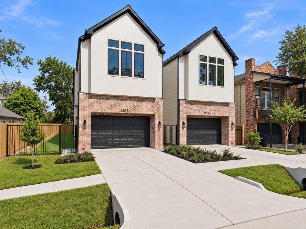 1320 Alexander Street, #A, Houston, TX 77008 Only Unit A remains!