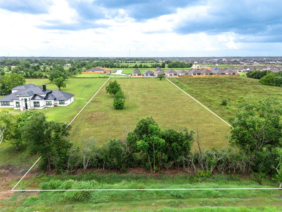Property photo for 0 Del Bello BLVD, Manvel, TX
