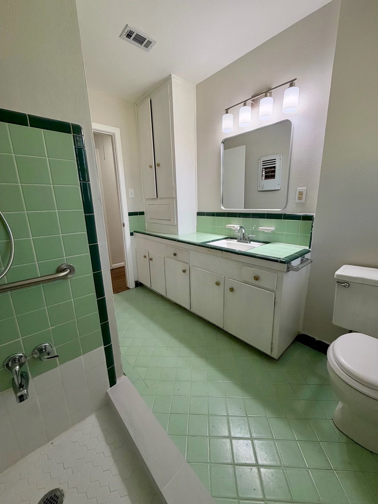 5527 Winding Creek Way Way, Houston, TX 77017 Restroom
