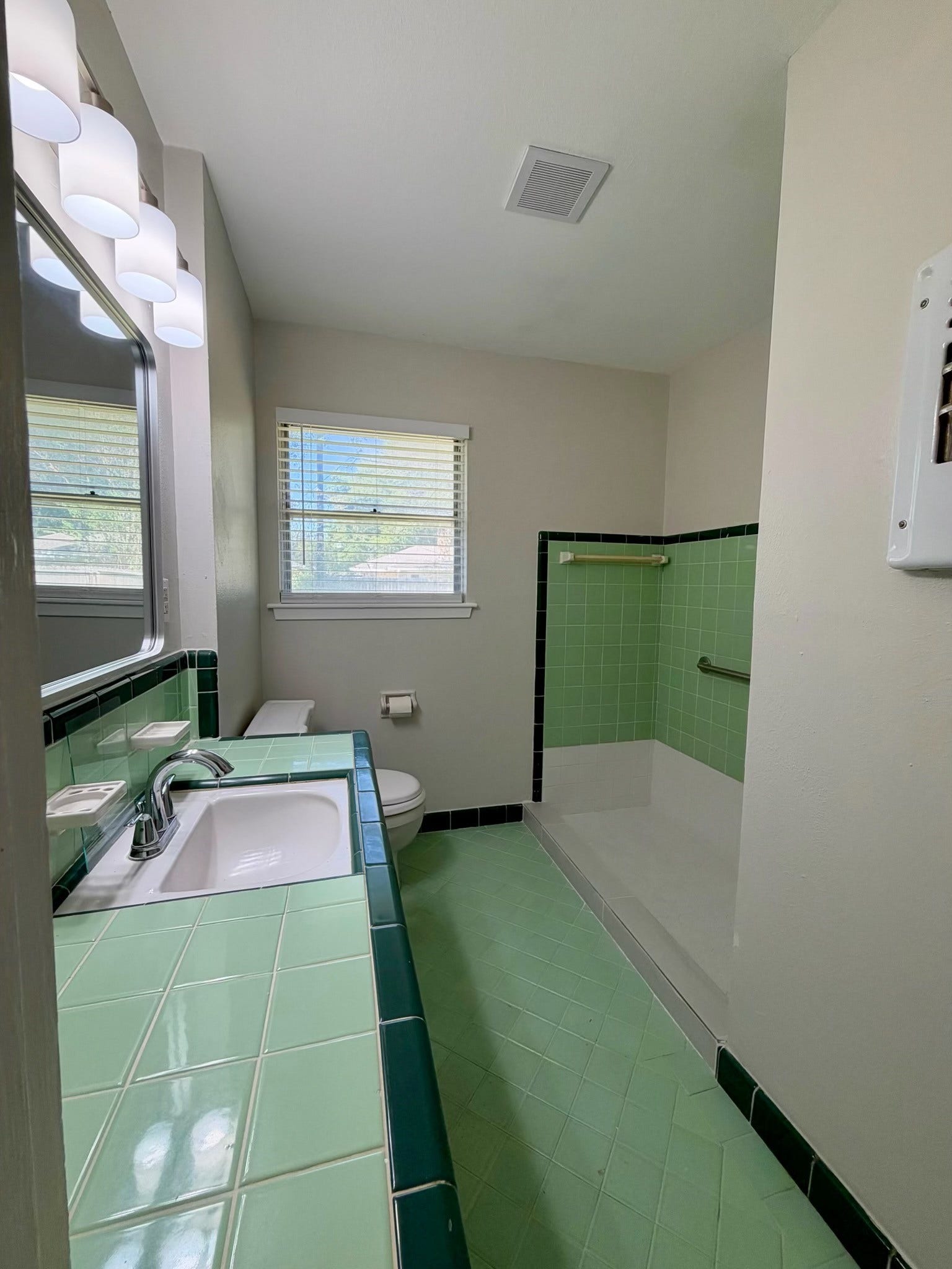 5527 Winding Creek Way Way, Houston, TX 77017 Restroom
