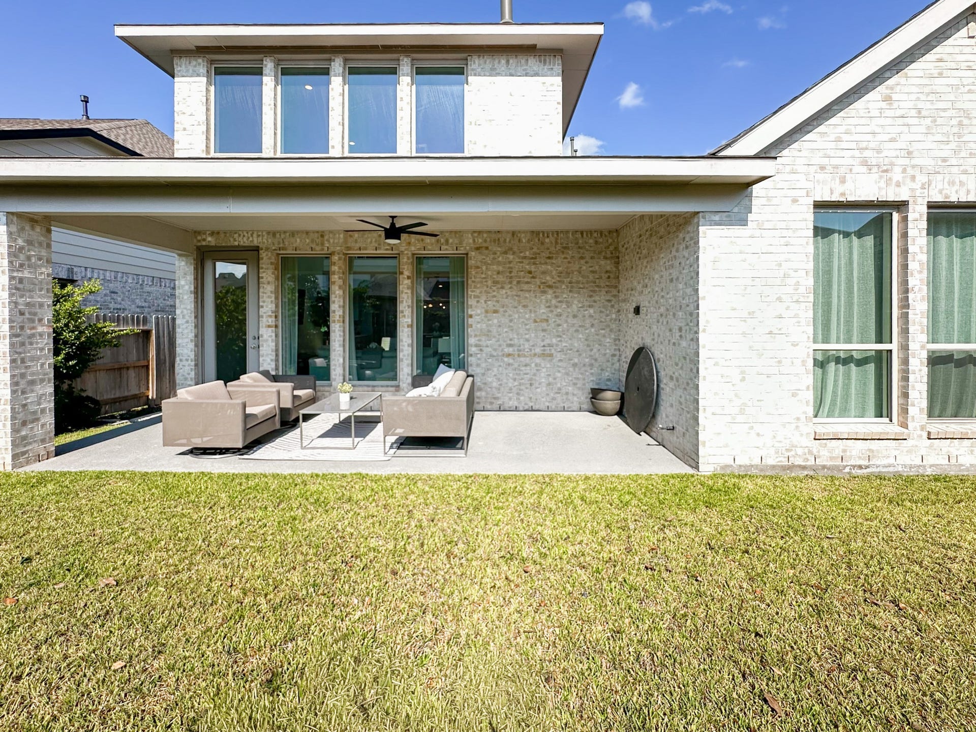 331 Texoma Plains Drive, Conroe, TX 77304 331 Texoma Plains Drive, Conroe, TX 77304