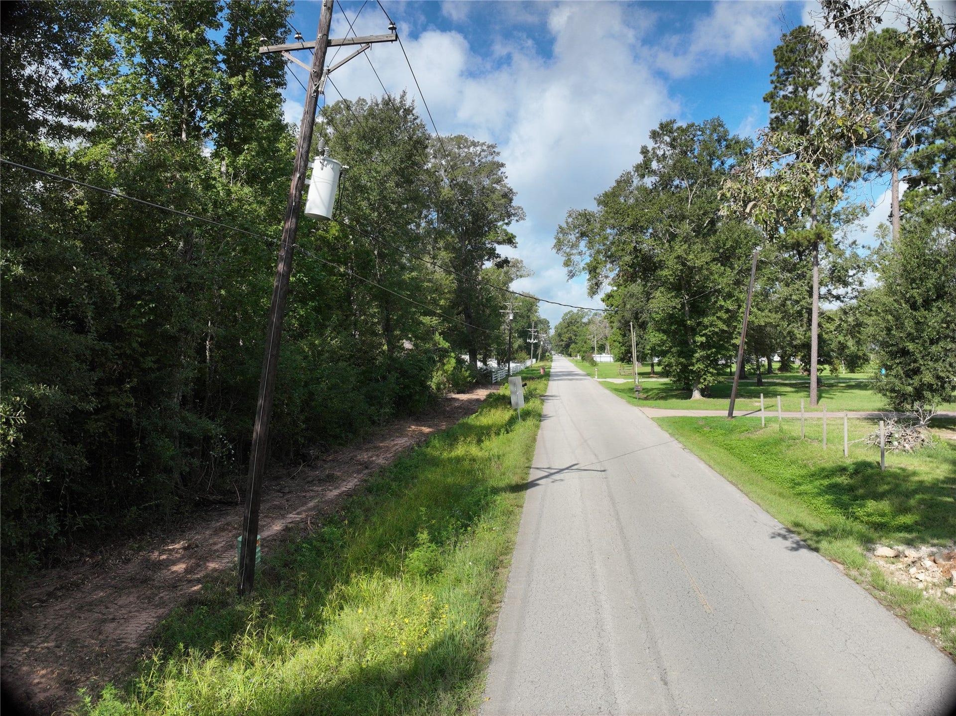 27060 Hill And Dale Avenue, Splendora, TX 77372 27060 Hill And Dale Avenue, Splendora, TX 77372