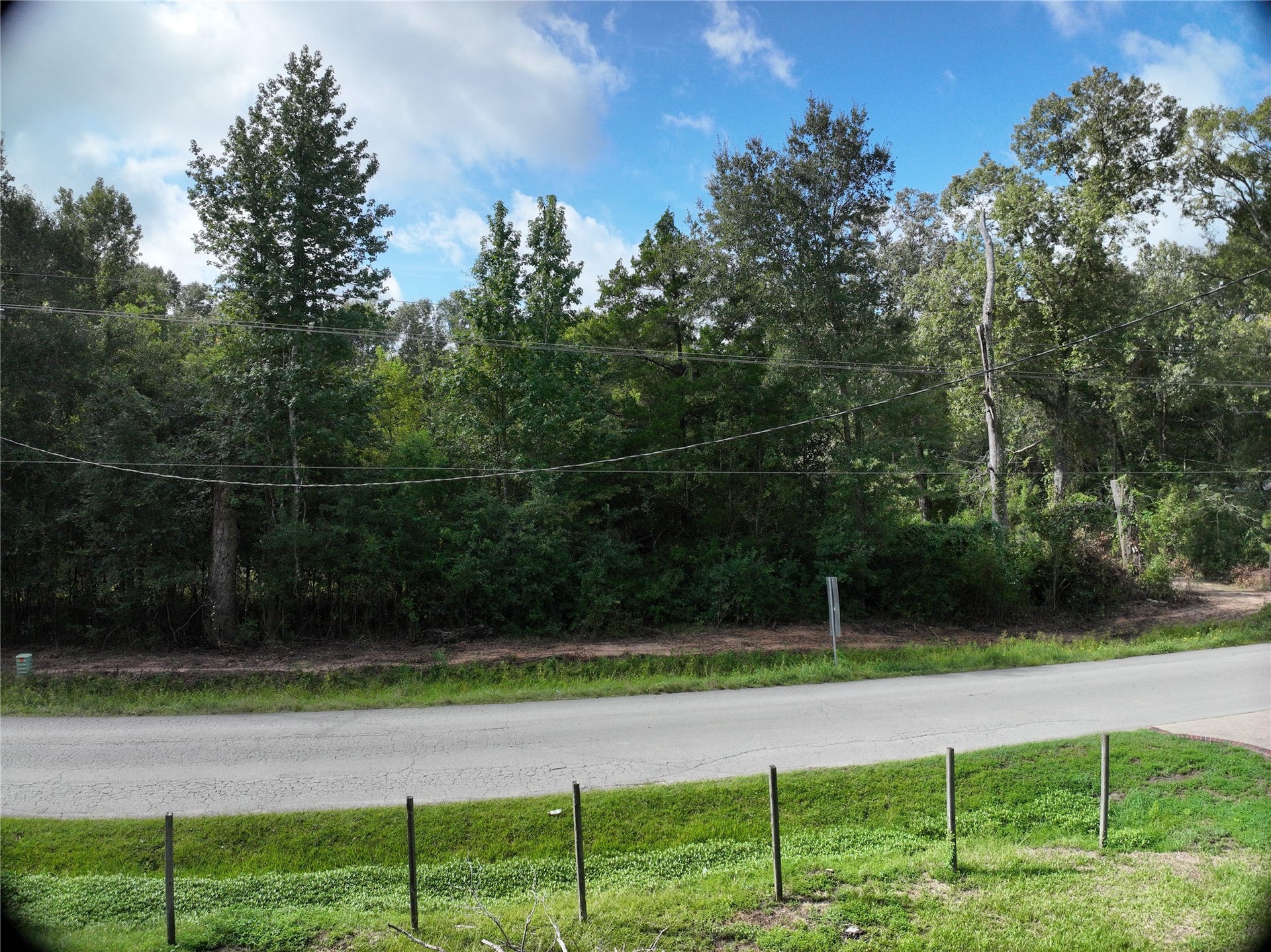 27060 Hill And Dale Avenue, Splendora, TX 77372 27060 Hill And Dale Avenue, Splendora, TX 77372