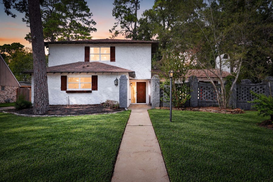 Property photo for 206 W North Hill Drive, Spring, TX