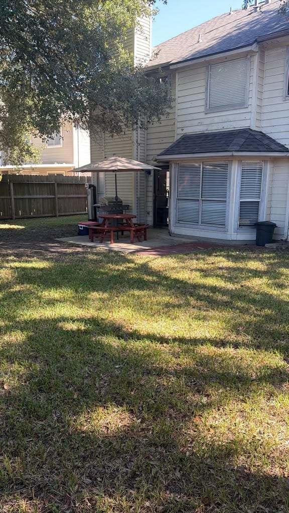 1122 Wentworth Drive, Pearland, TX 77584