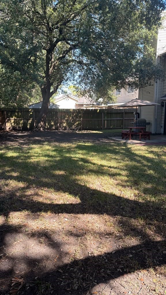 1122 Wentworth Drive, Pearland, TX 77584
