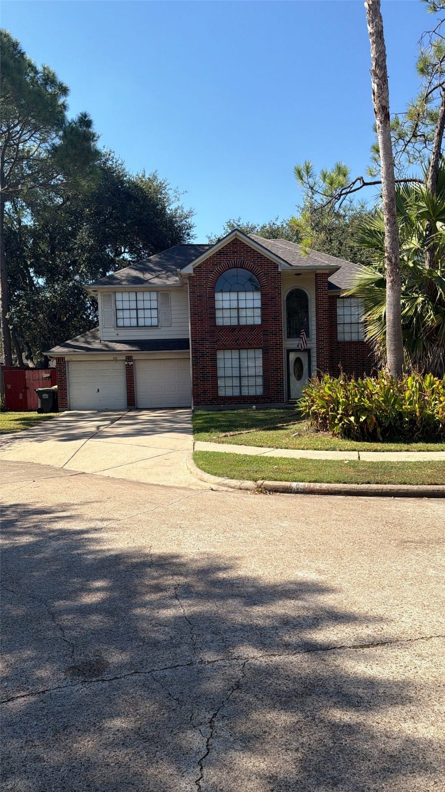 Property photo for 1122 Wentworth Drive, Pearland, TX