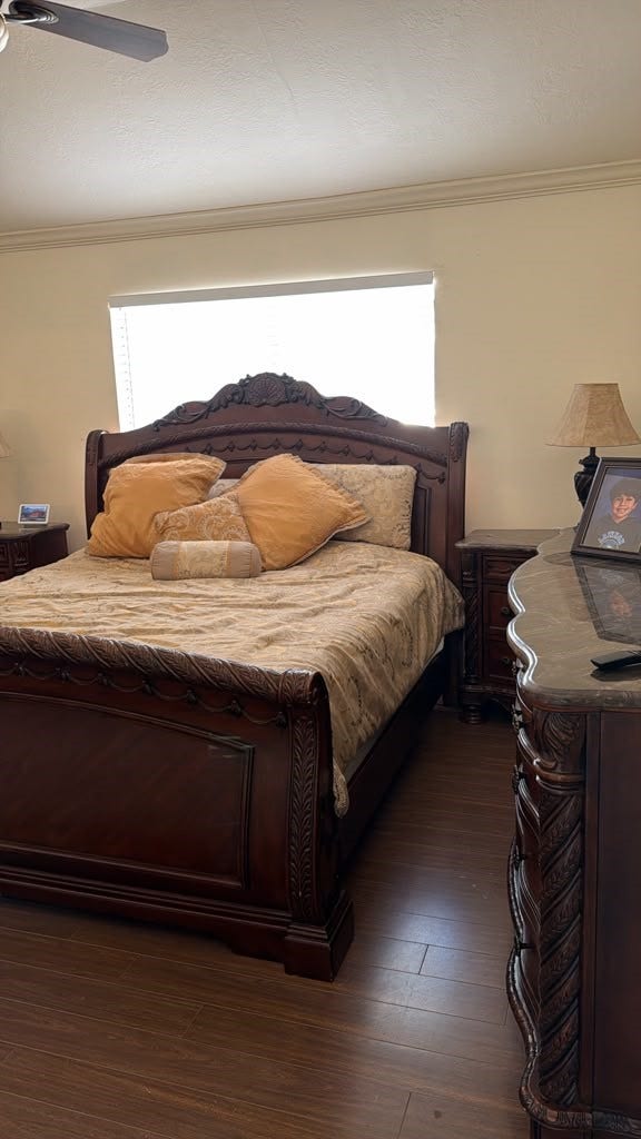 1122 Wentworth Drive, Pearland, TX 77584