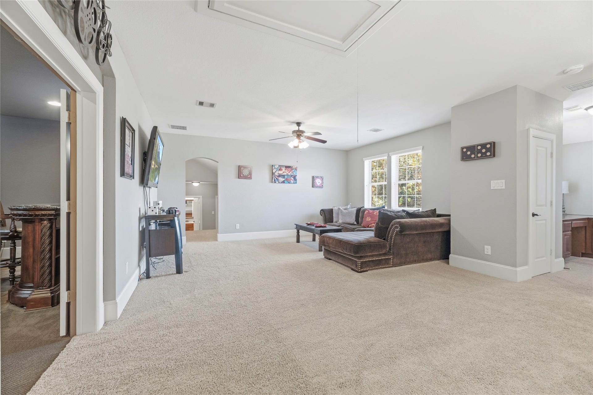6115 Duke Trail Lane, Sugar Land, TX 77479 Oversized game room. Endless possibilities.