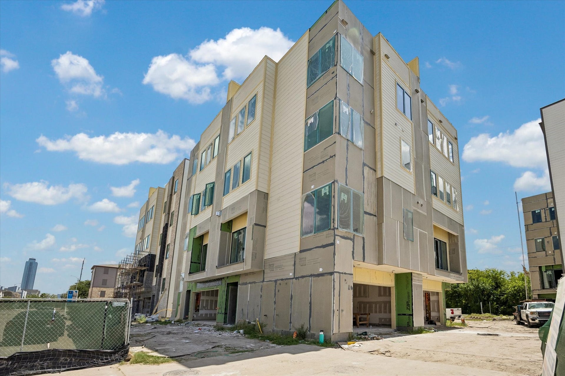 5861 Winsome Lane, Houston, TX 77057 5861 Winsome Lane, Houston, TX 77057