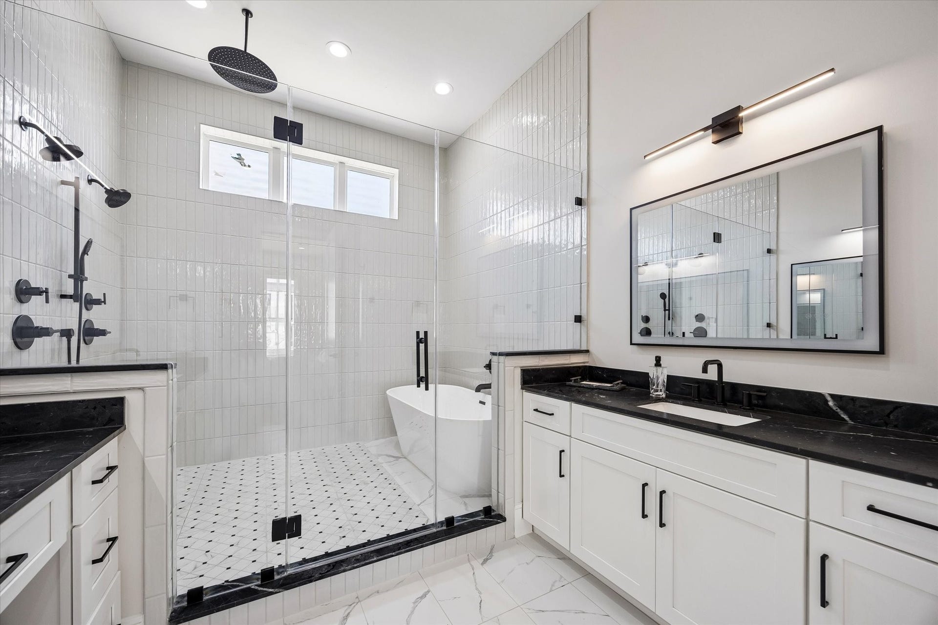 5861 Winsome Lane, Houston, TX 77057 Spa-like Primary Bath