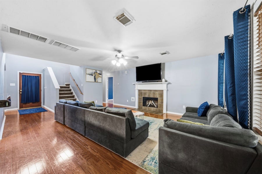 Property photo for 924 Chad Lane, Baytown, TX