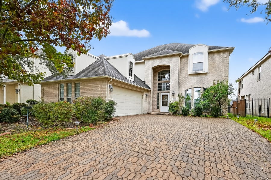 Property photo for 14419 Manorbier Lane, Sugar Land, TX
