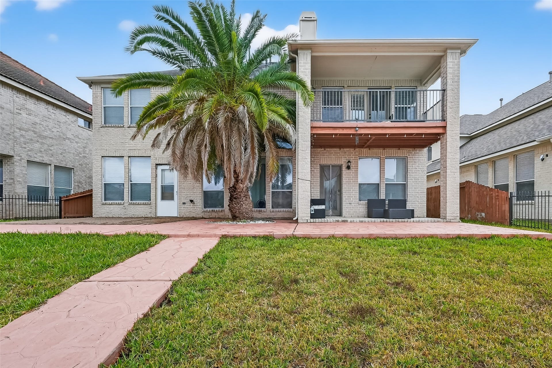 14419 Manorbier Lane, Sugar Land, TX 77498