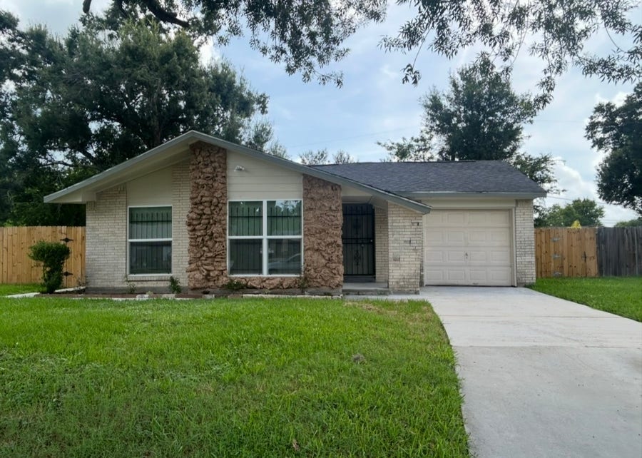 Property photo for 10911 Lockgate Lane, Houston, TX