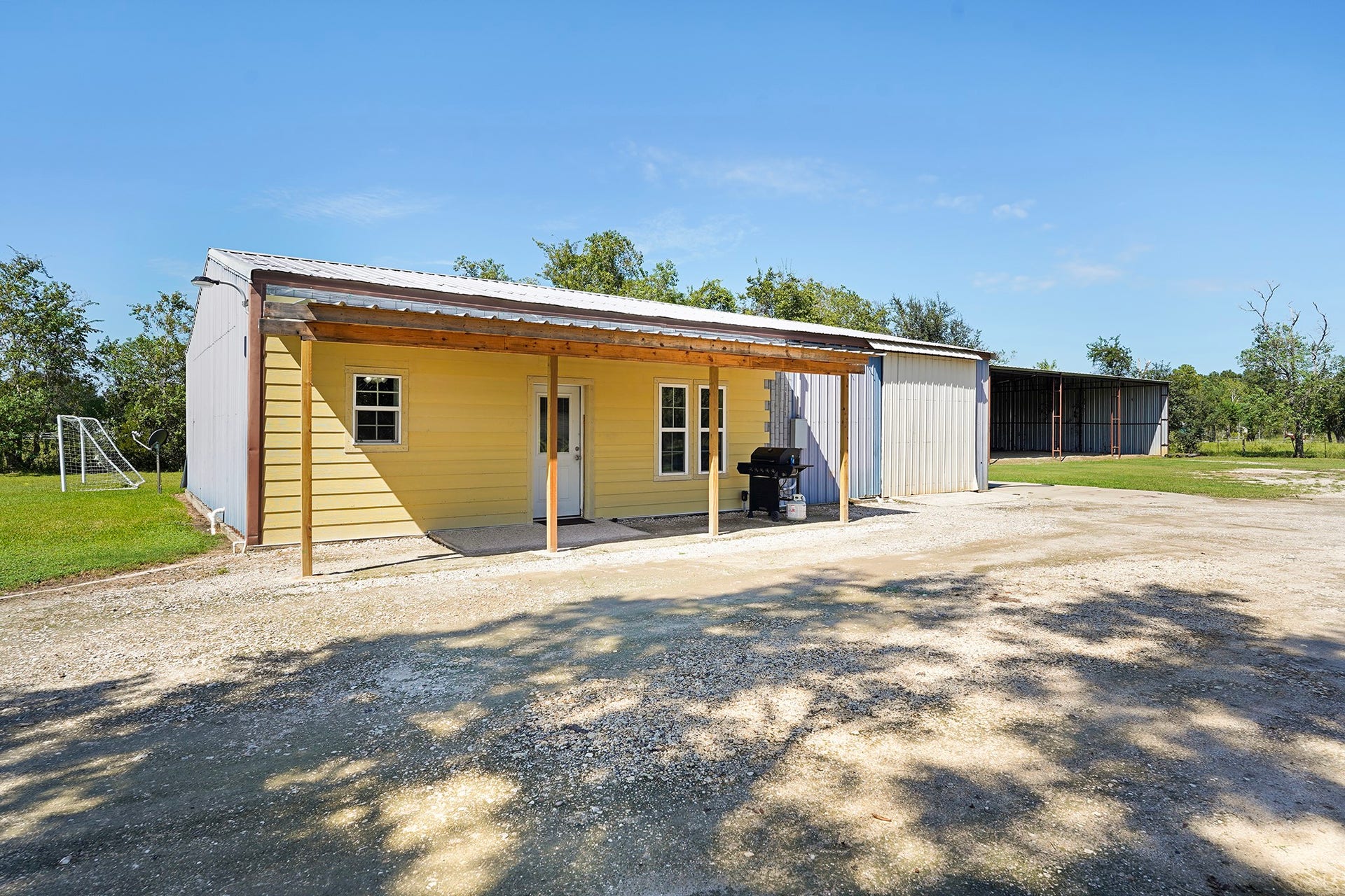 20602 Peters Road, Crosby, TX 77532 20602 Peters Road, Crosby, TX 77532