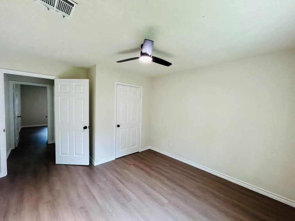 7410 Lakehurst Drive, Houston, TX 77087 7410 Lakehurst Drive, Houston, TX 77087
