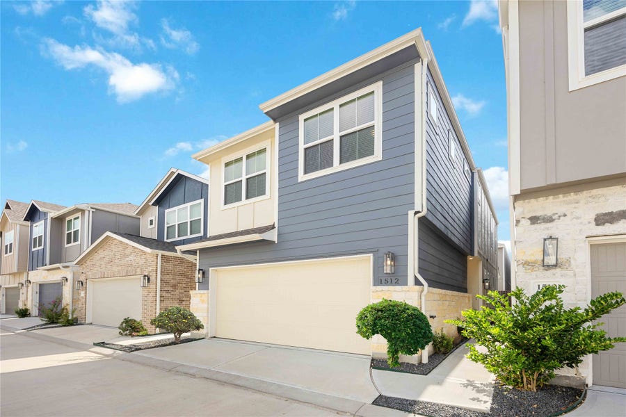 Property photo for 1512 Parkland Oak Drive, Houston, TX
