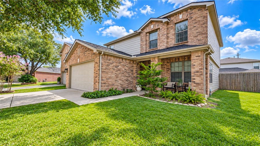 Property photo for 17111 Burrowdale Court, Houston, TX