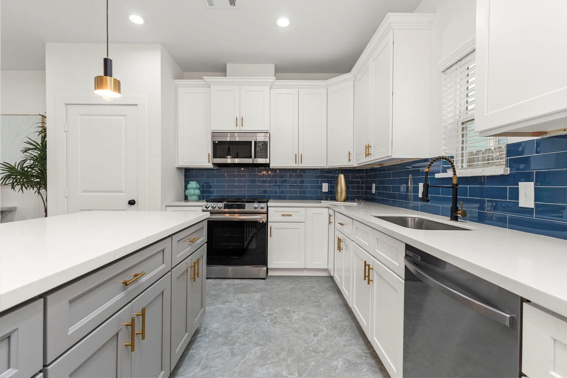 1517 Egypt Street, Houston, TX 77009 1517 Egypt Street, Houston, TX 77009