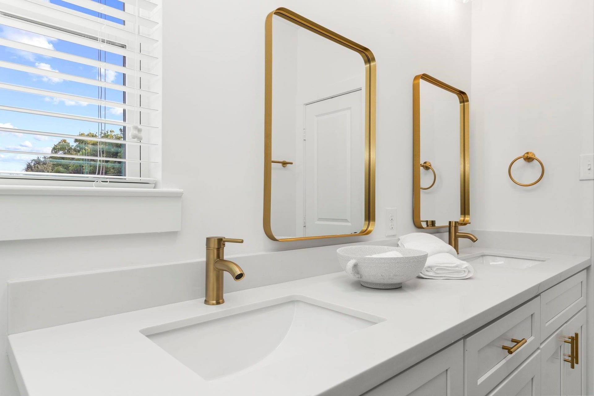 1517 Egypt Street, Houston, TX 77009 1517 Egypt Street, Houston, TX 77009