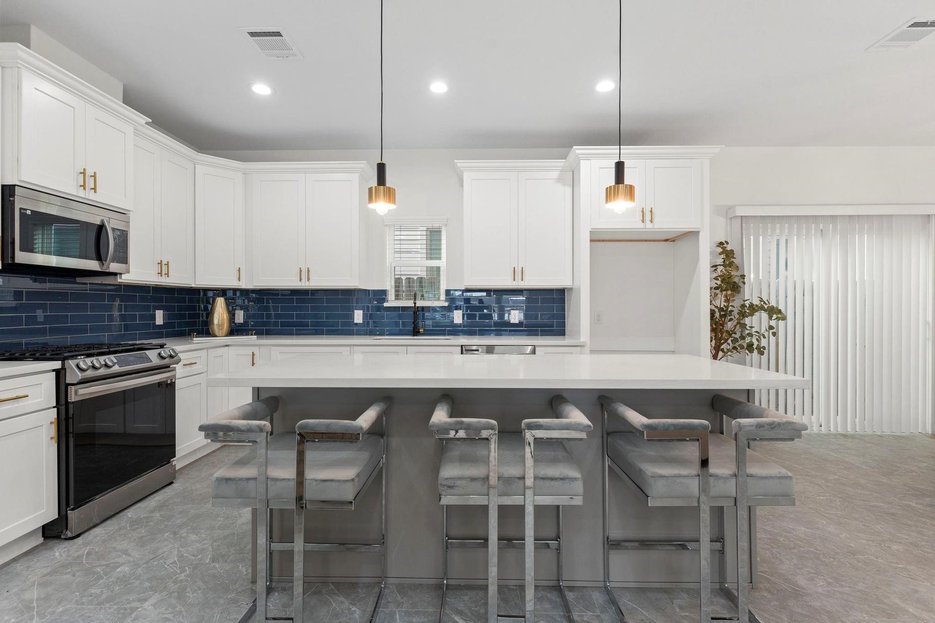 1517 Egypt Street, Houston, TX 77009 1517 Egypt Street, Houston, TX 77009