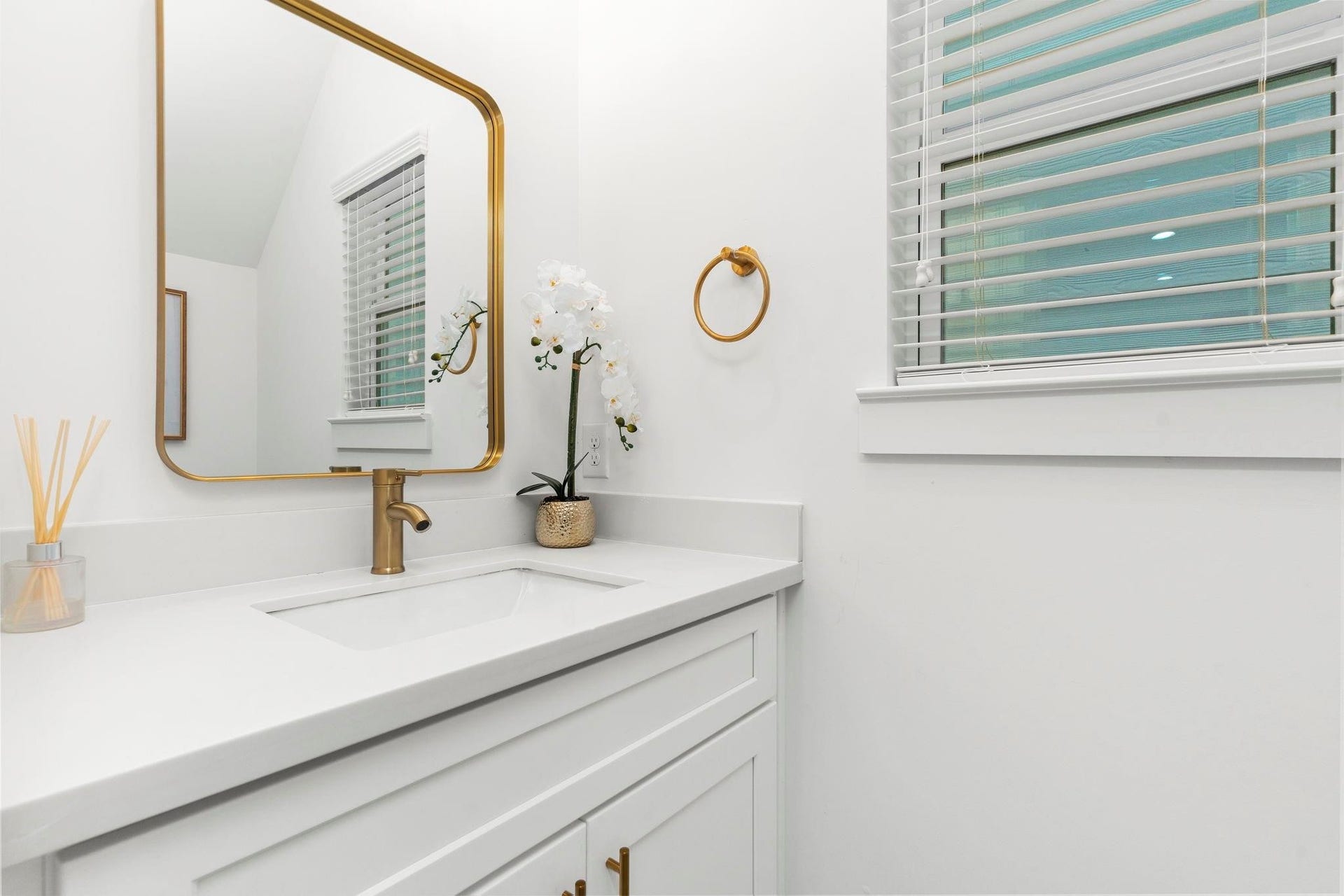 1517 Egypt Street, Houston, TX 77009 1517 Egypt Street, Houston, TX 77009