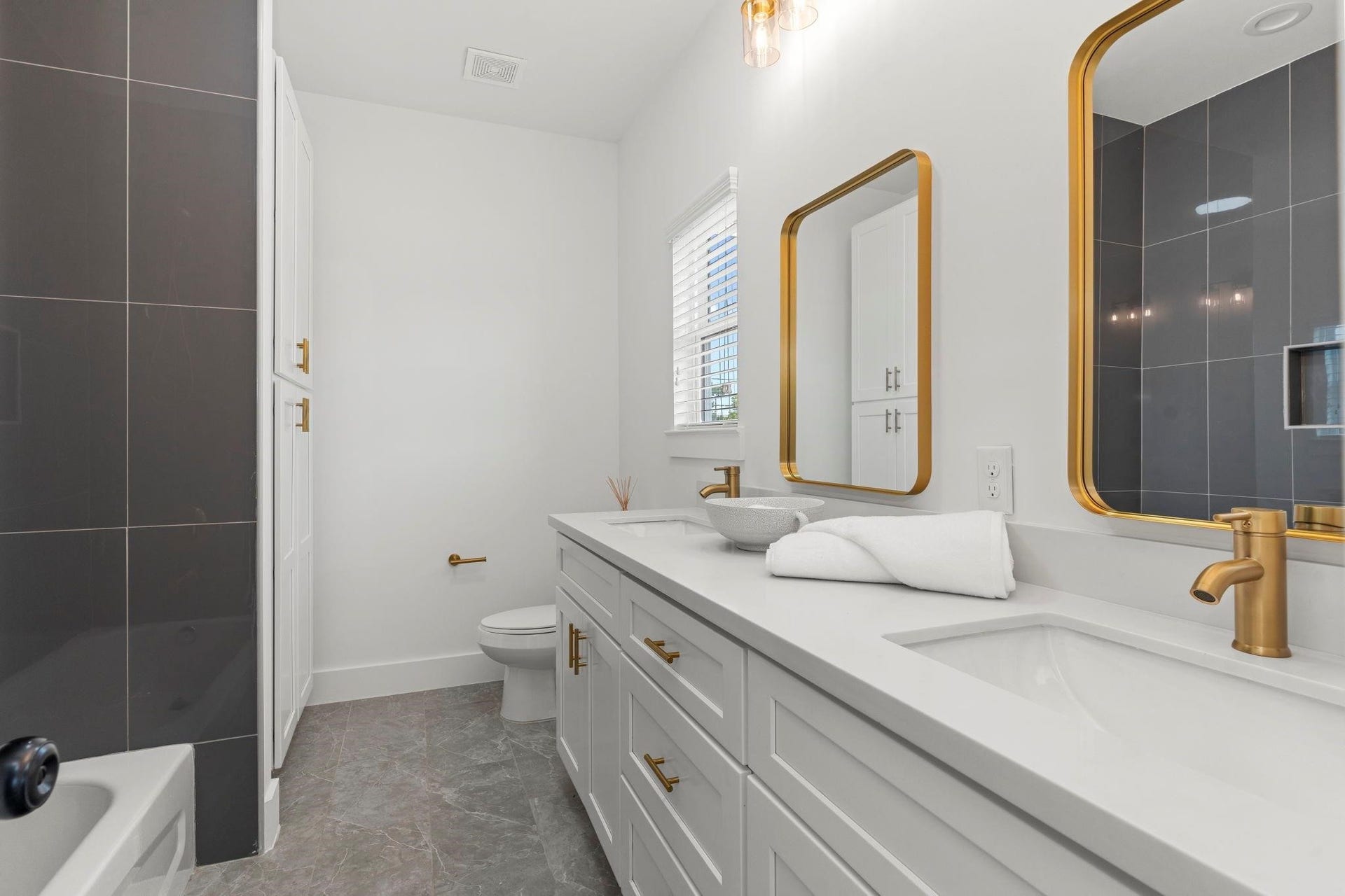 1517 Egypt Street, Houston, TX 77009 1517 Egypt Street, Houston, TX 77009