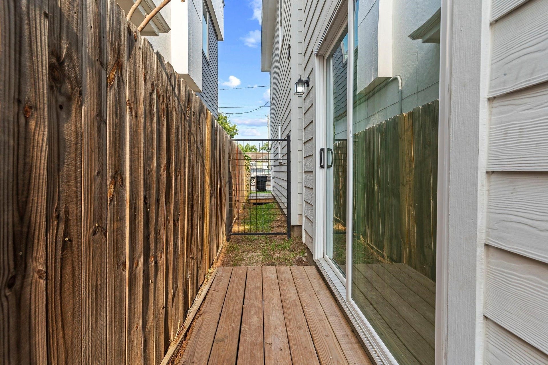 1517 Egypt Street, Houston, TX 77009 1517 Egypt Street, Houston, TX 77009