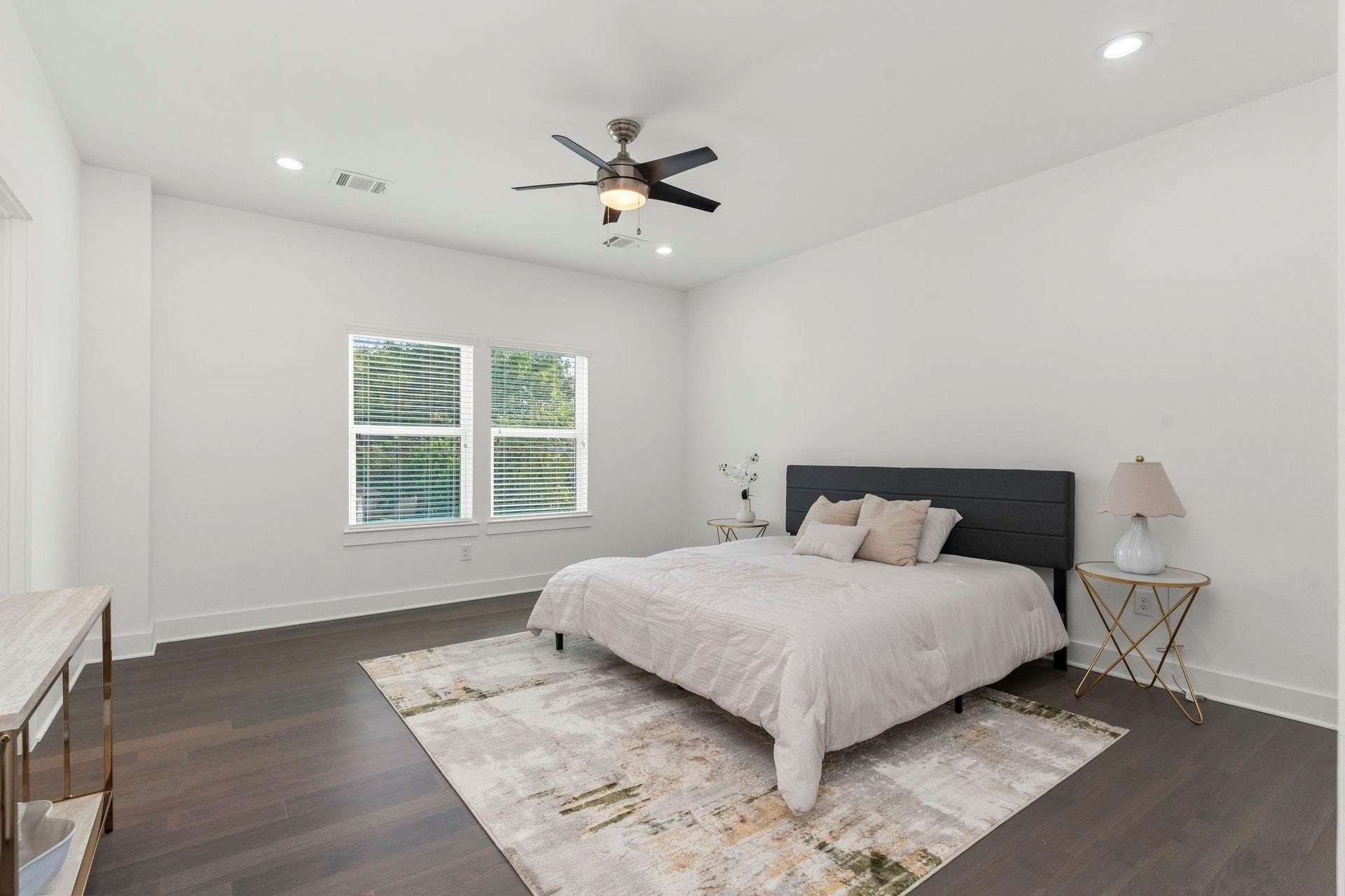 1517 Egypt Street, Houston, TX 77009 1517 Egypt Street, Houston, TX 77009