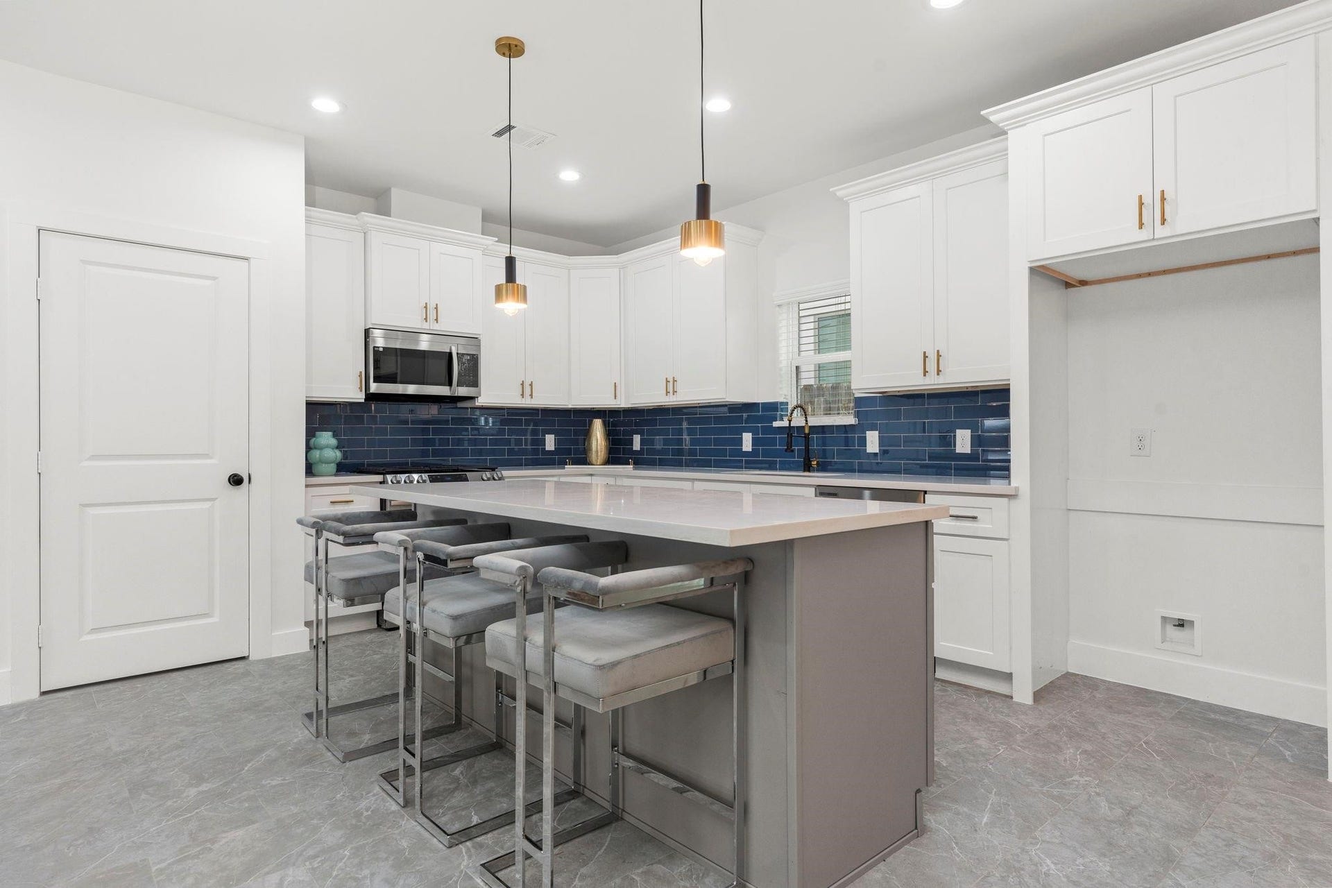 1517 Egypt Street, Houston, TX 77009 1517 Egypt Street, Houston, TX 77009