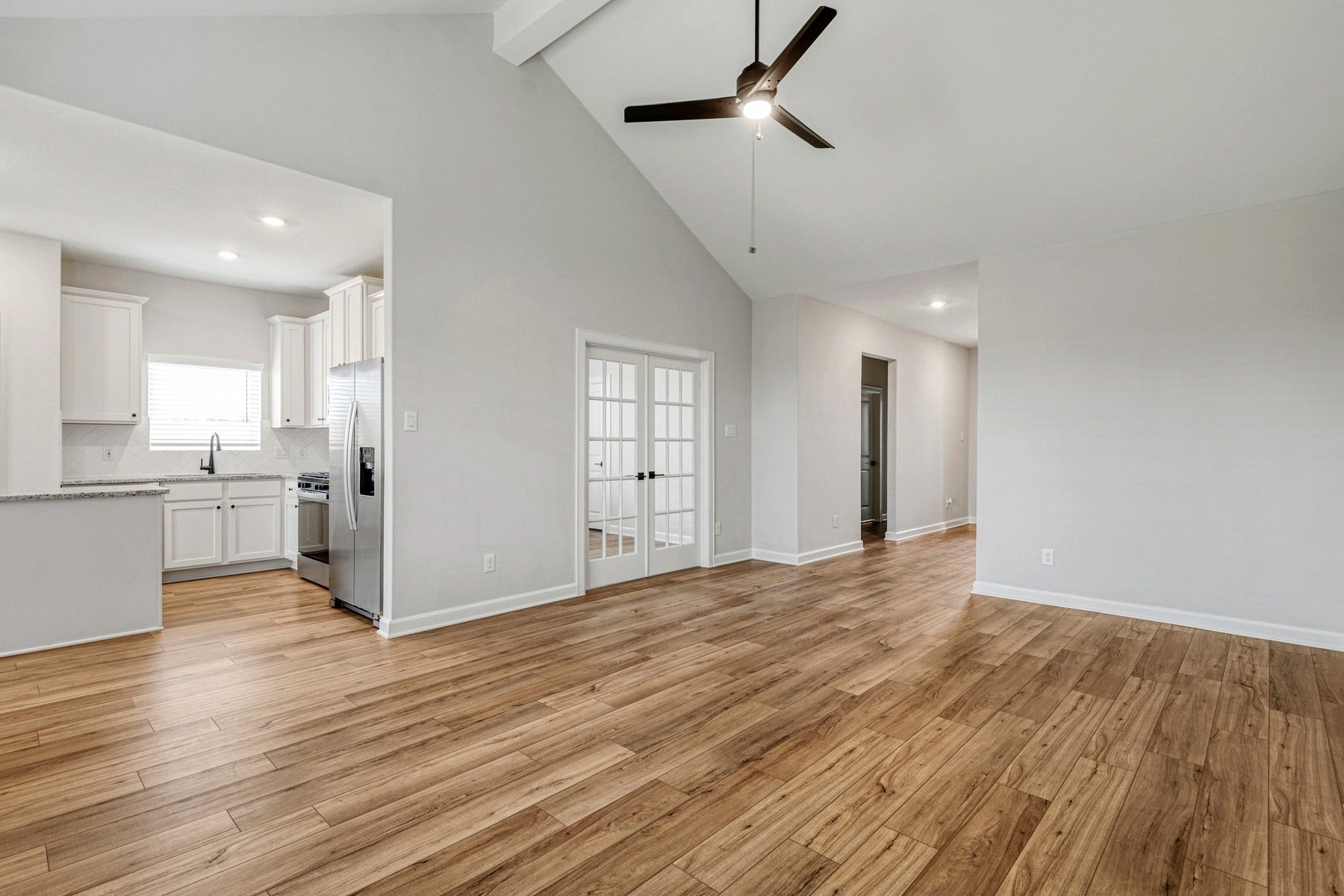 15650 Honey Cove Drive, Conroe, TX 77303 15650 Honey Cove Drive, Conroe, TX 77303