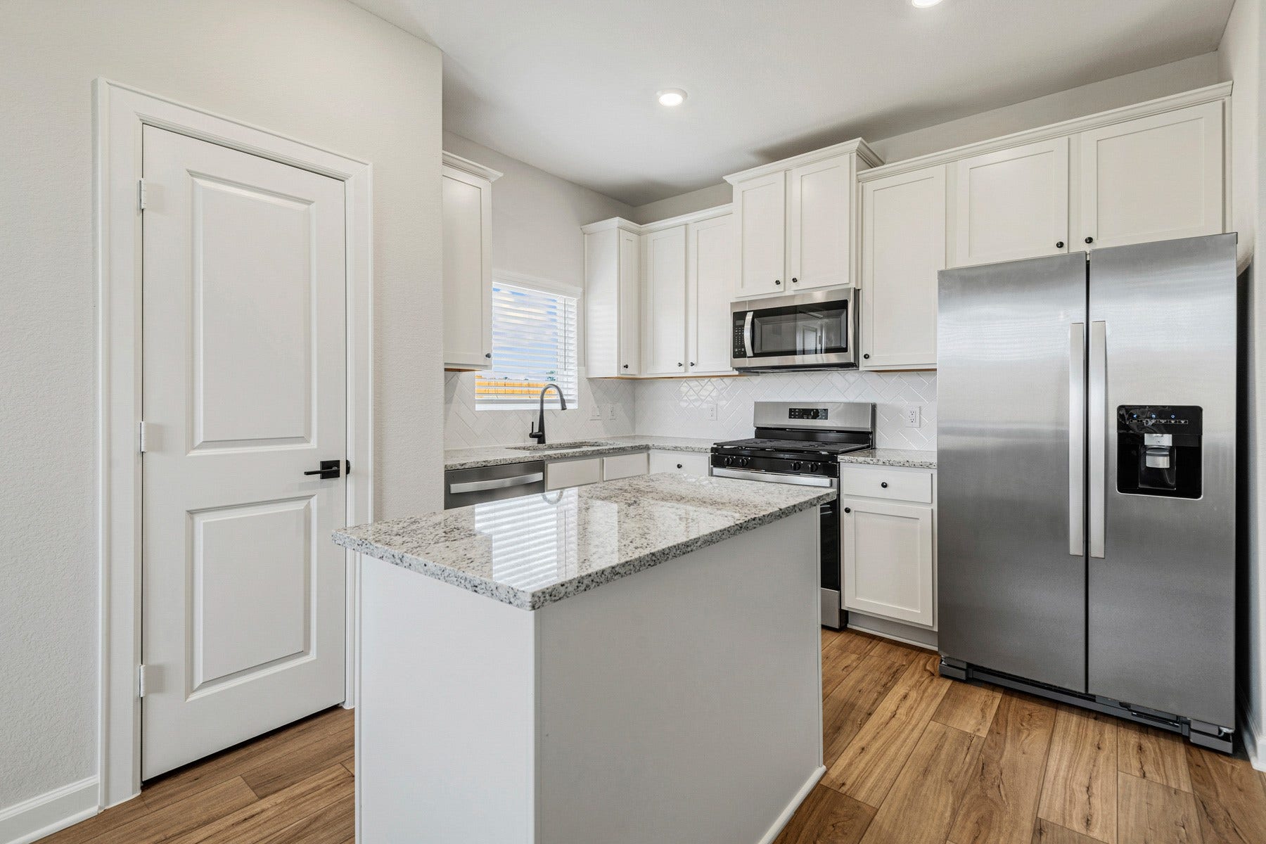 15650 Honey Cove Drive, Conroe, TX 77303 15650 Honey Cove Drive, Conroe, TX 77303