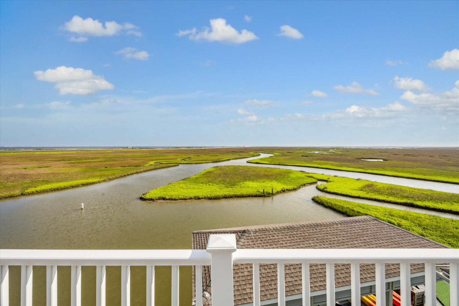 1 Shell Key, Hitchcock, TX 77563 Enjoy breathtaking, unobstructed views from your own home overlooking tranquil coastal waters, lush wetlands, and winding channels