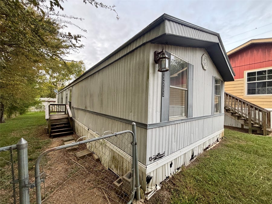 Property photo for 13233 Hilltop Court, Willis, TX