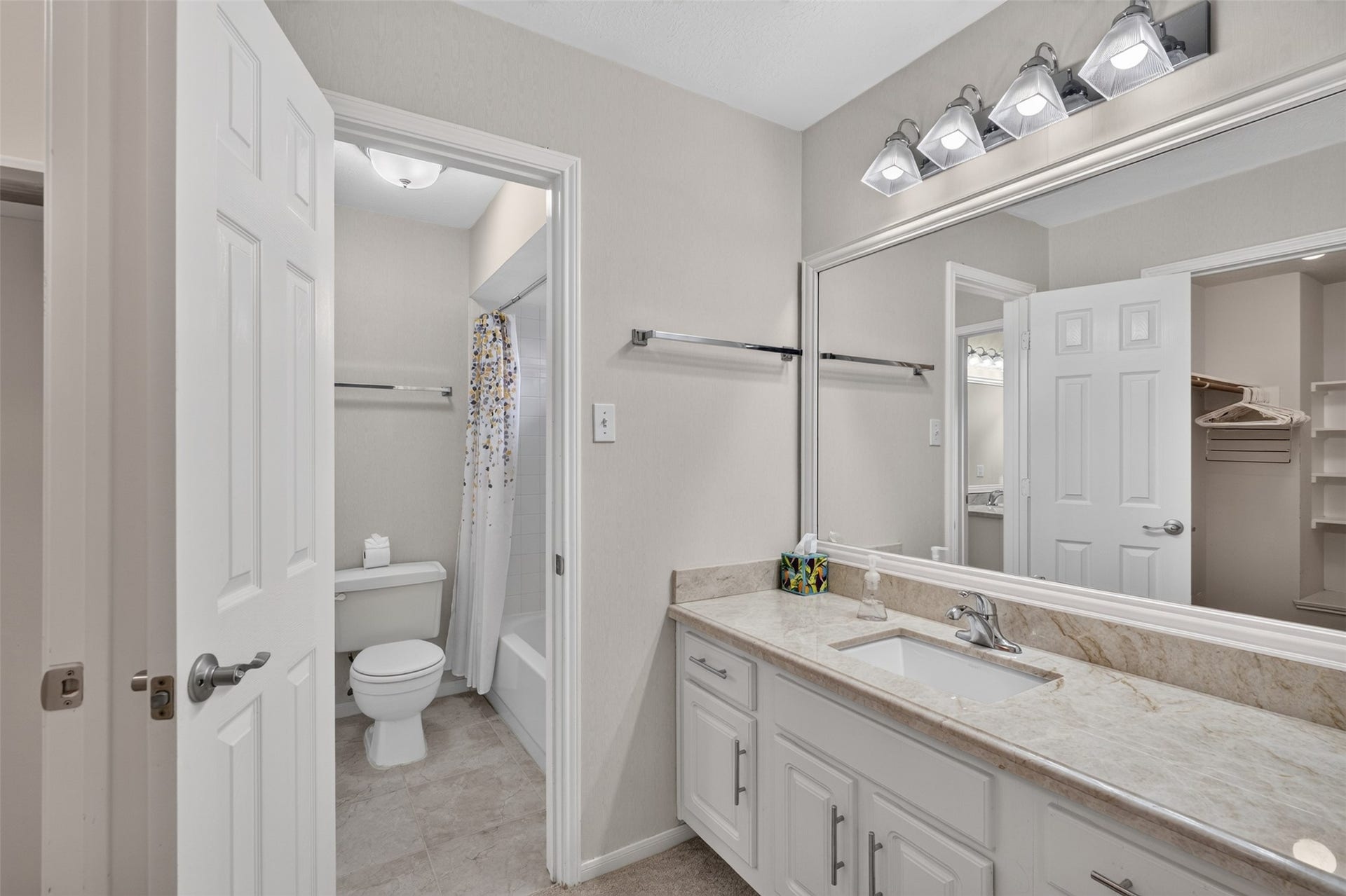 111 Pine Manor Drive, Conroe, TX 77385 111 Pine Manor Drive, Conroe, TX 77385