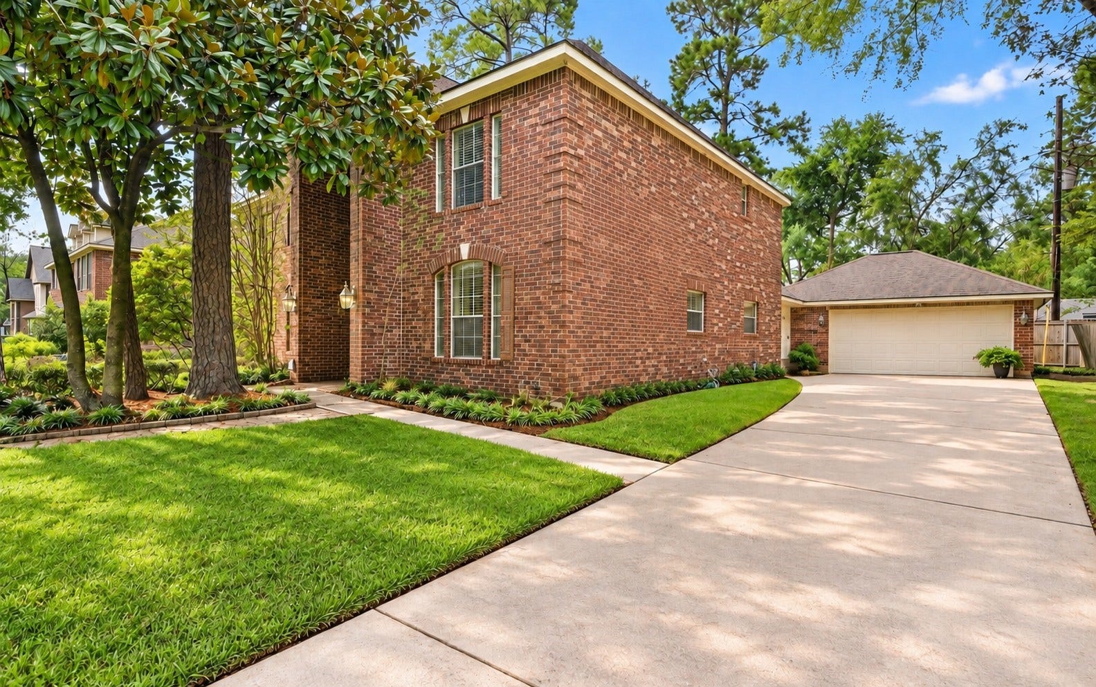 111 Pine Manor Drive, Conroe, TX 77385 111 Pine Manor Drive, Conroe, TX 77385
