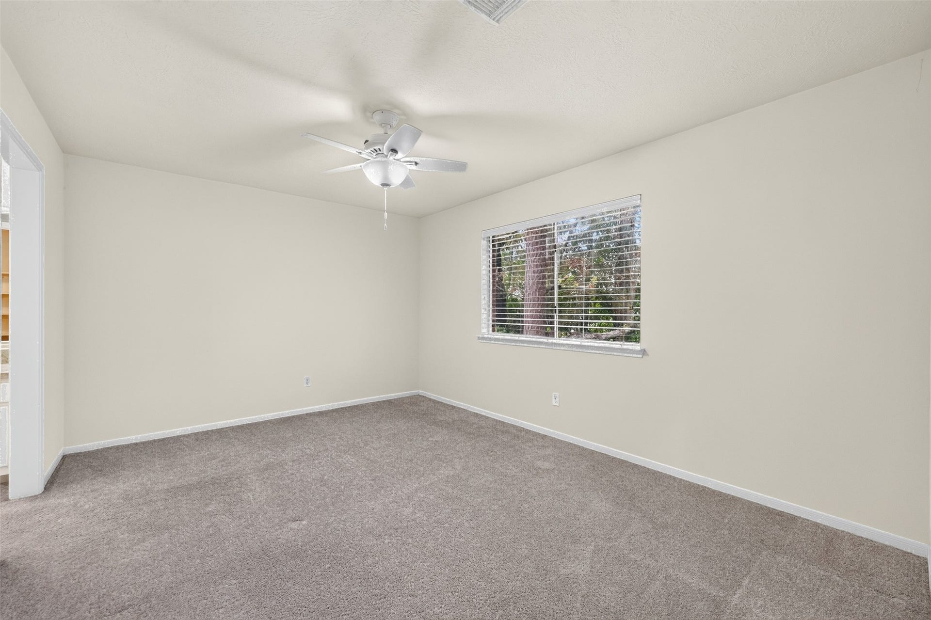 111 Pine Manor Drive, Conroe, TX 77385 111 Pine Manor Drive, Conroe, TX 77385