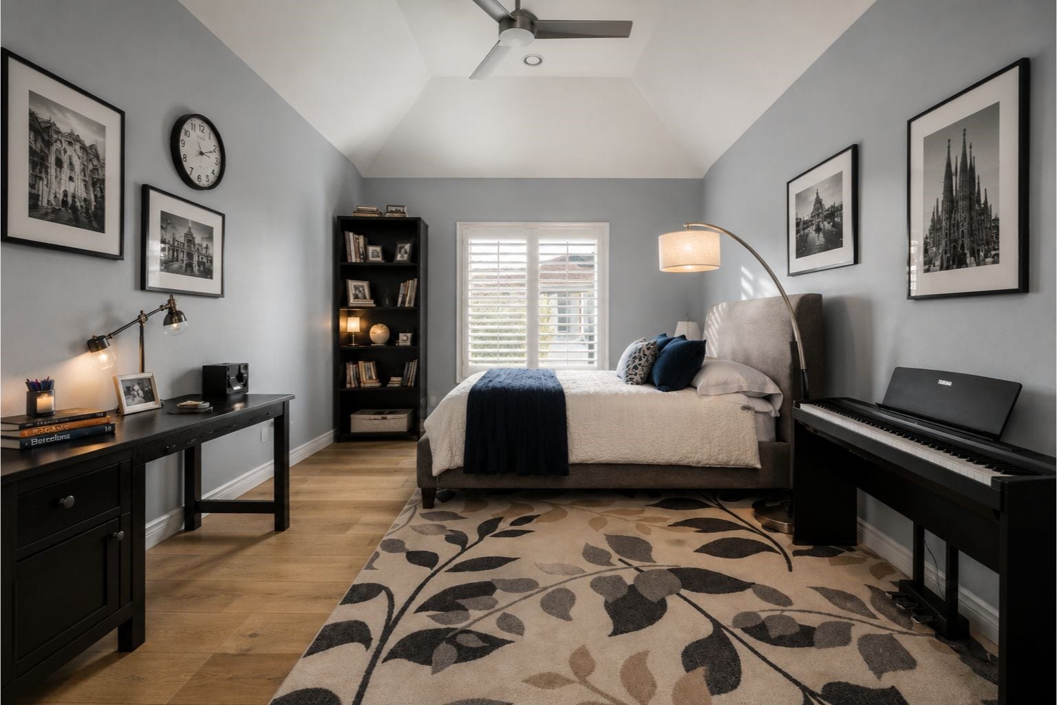 The room sizes of the secondary bedrooms are quite impressive and all bedrooms are en suite.