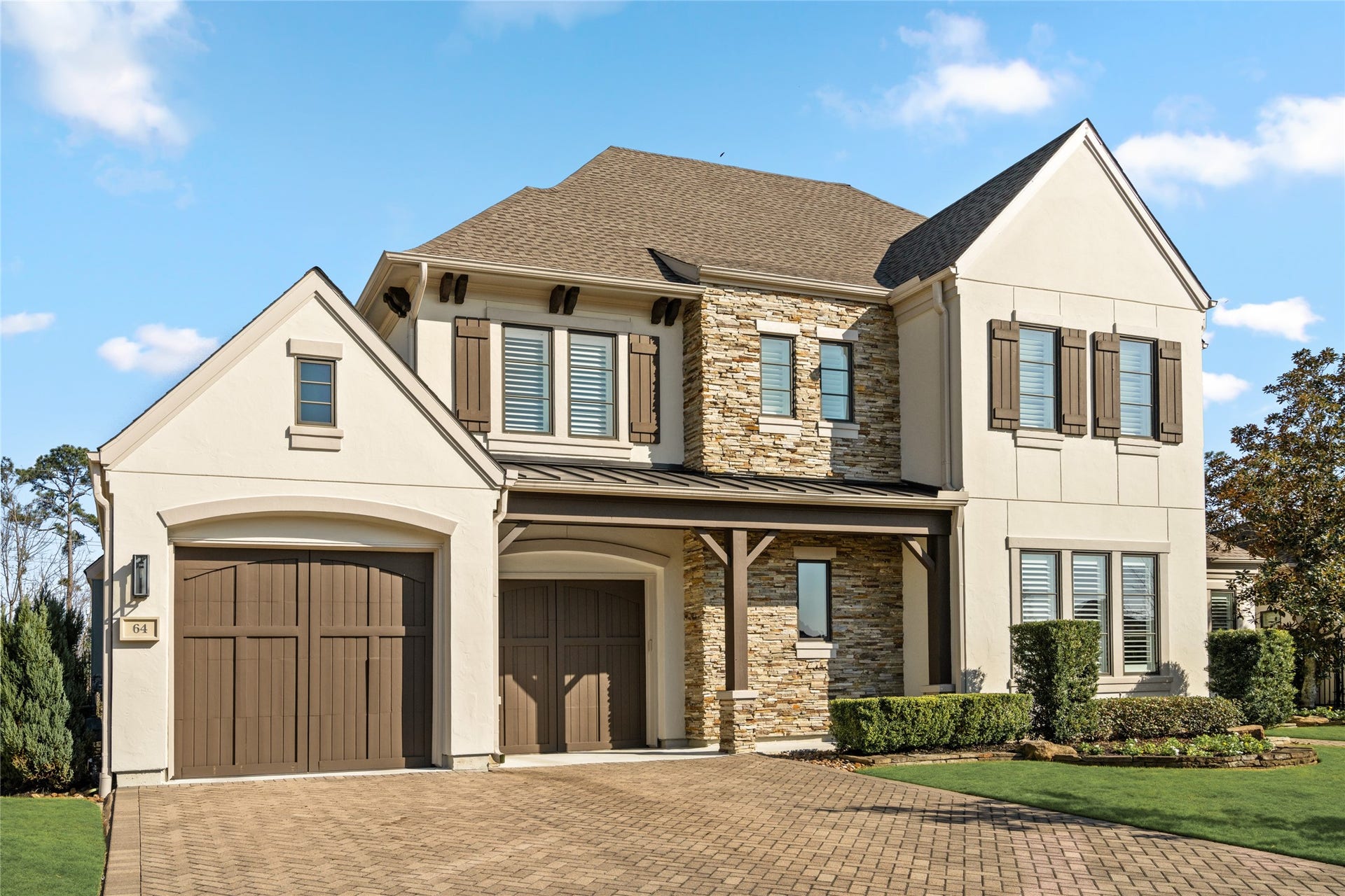 You will find 58 beautiful homes inside this gated enclave, all built by the luxury custom builder Frankel Building Group.  Shenandoah is super convenient to I-45 / Market Street / Hughes Landing / Town Center corridors