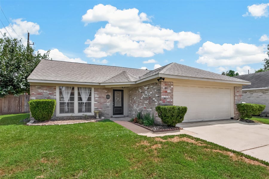 Property photo for 6906 Prairie Village Drive, Katy, TX