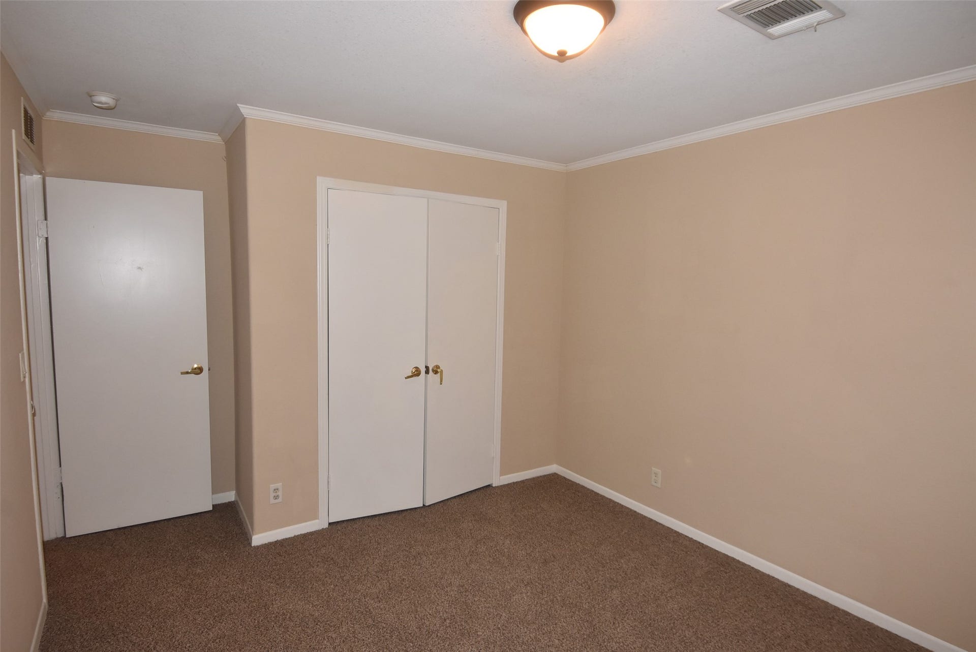 10015 Summerberry Lane, Tomball, TX 77375 10015 Summerberry Lane, Tomball, TX 77375