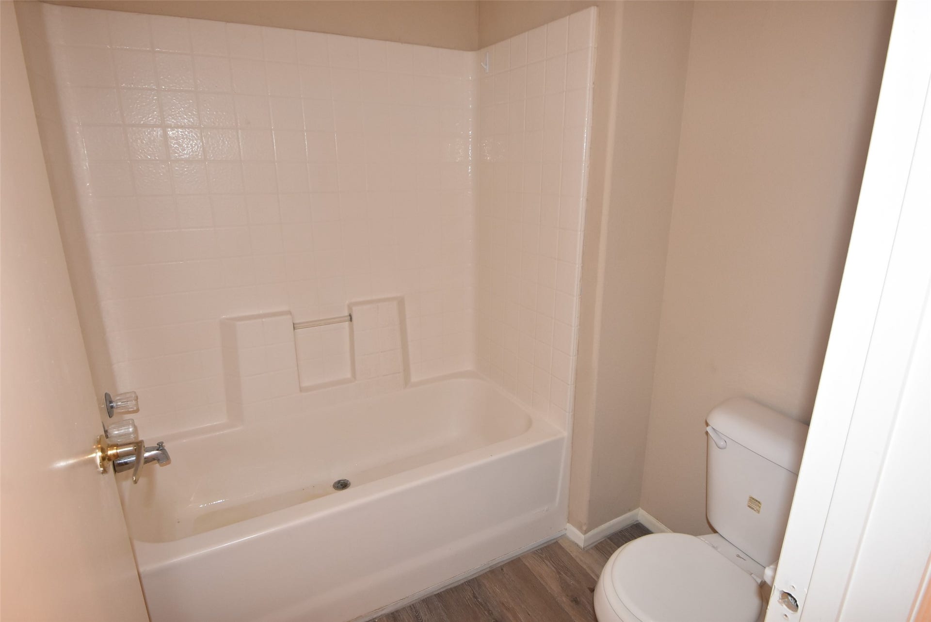 10015 Summerberry Lane, Tomball, TX 77375 10015 Summerberry Lane, Tomball, TX 77375