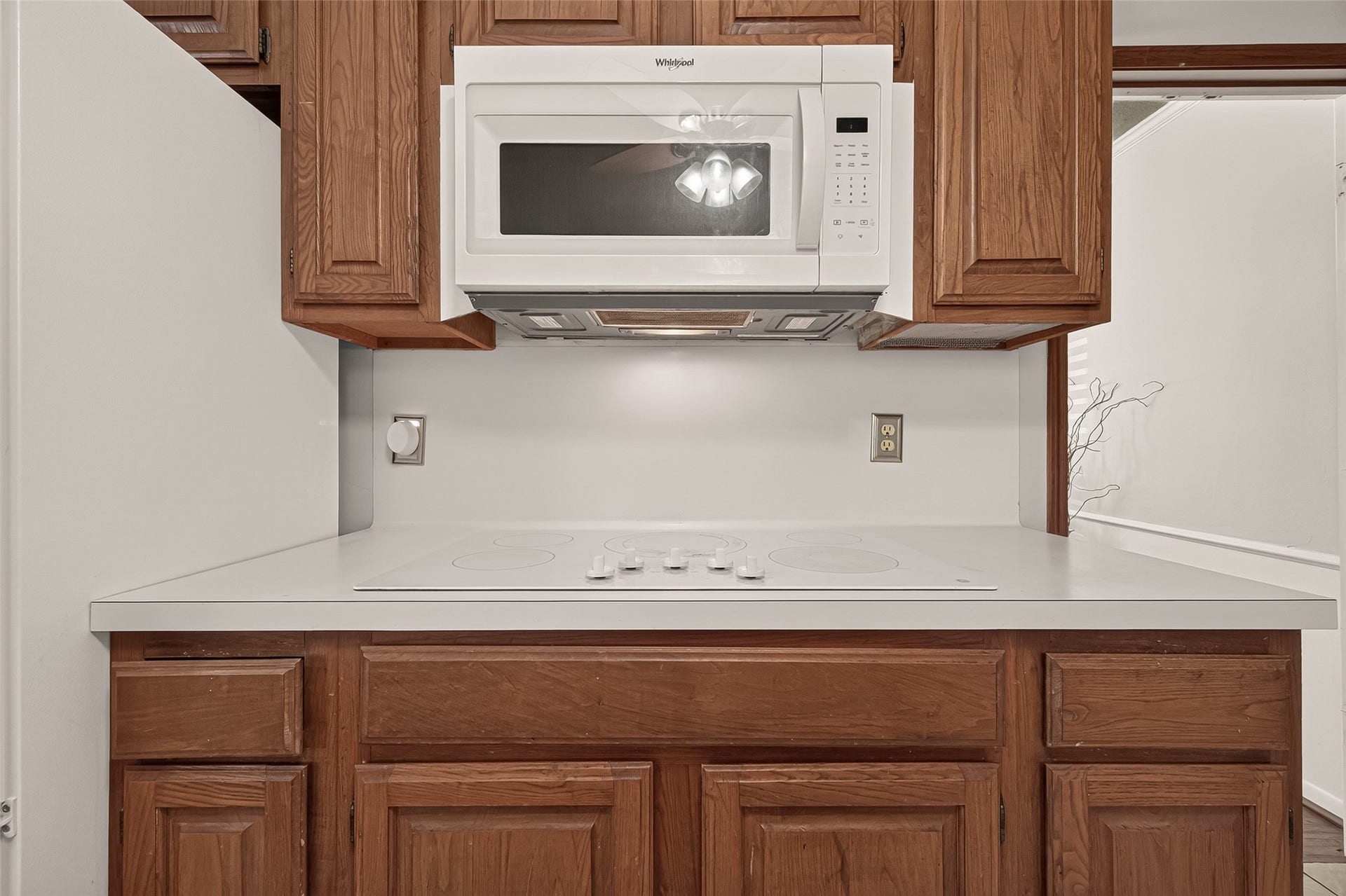 9 Arlington Street, Conroe, TX 77301 9 Arlington Street, Conroe, TX 77301