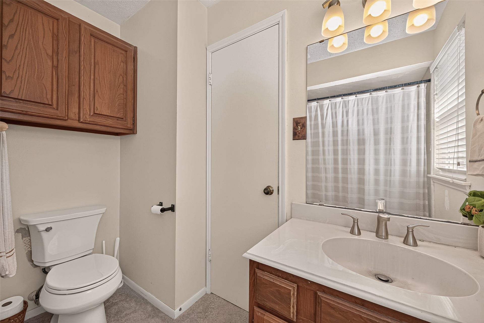 9 Arlington Street, Conroe, TX 77301 9 Arlington Street, Conroe, TX 77301