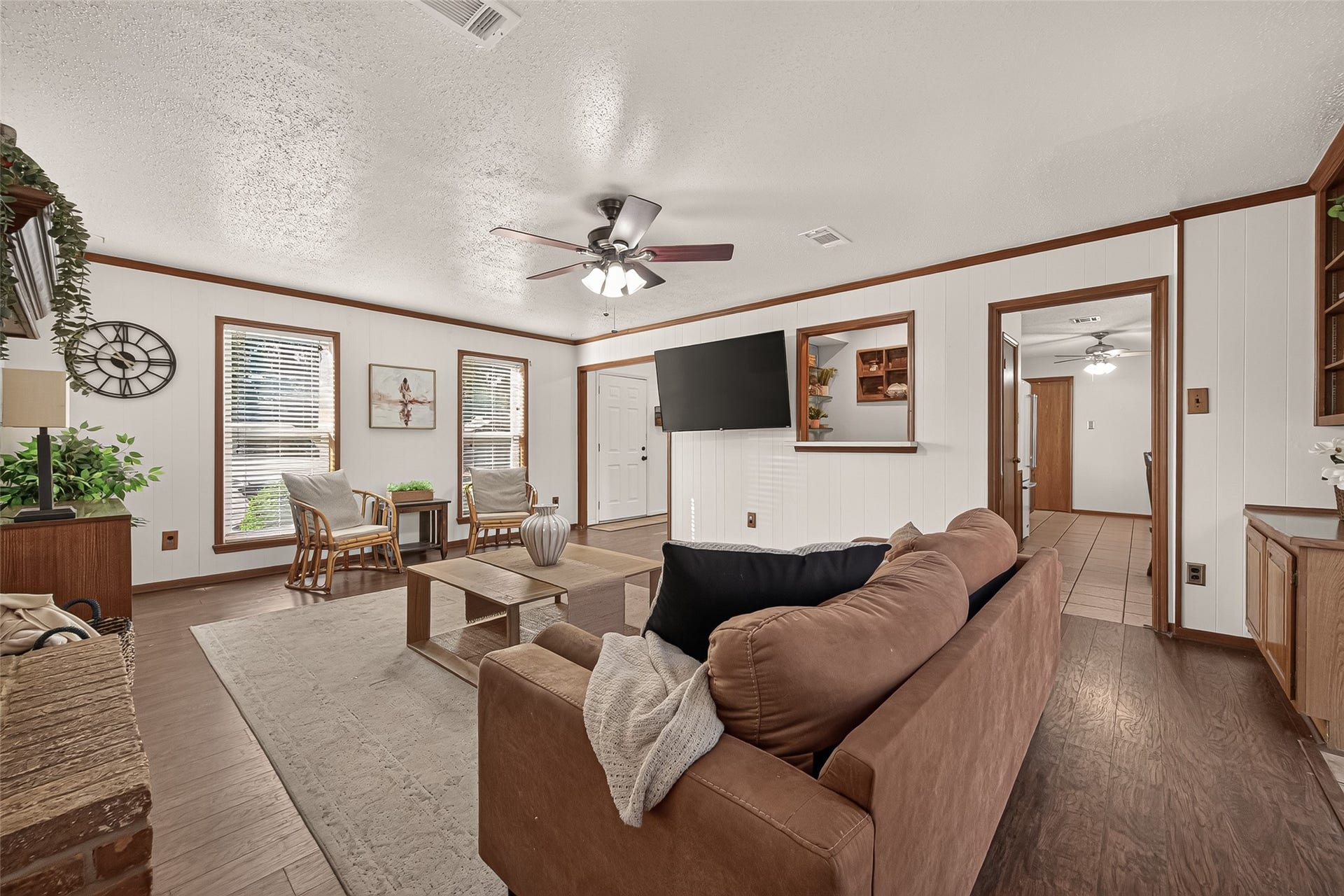 9 Arlington Street, Conroe, TX 77301 9 Arlington Street, Conroe, TX 77301