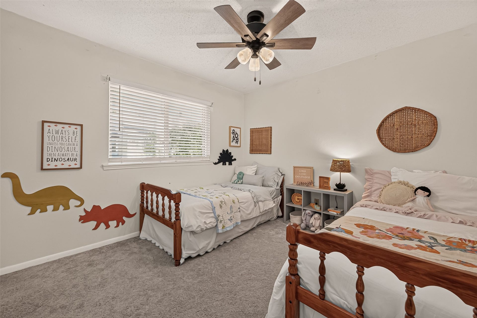 9 Arlington Street, Conroe, TX 77301 9 Arlington Street, Conroe, TX 77301