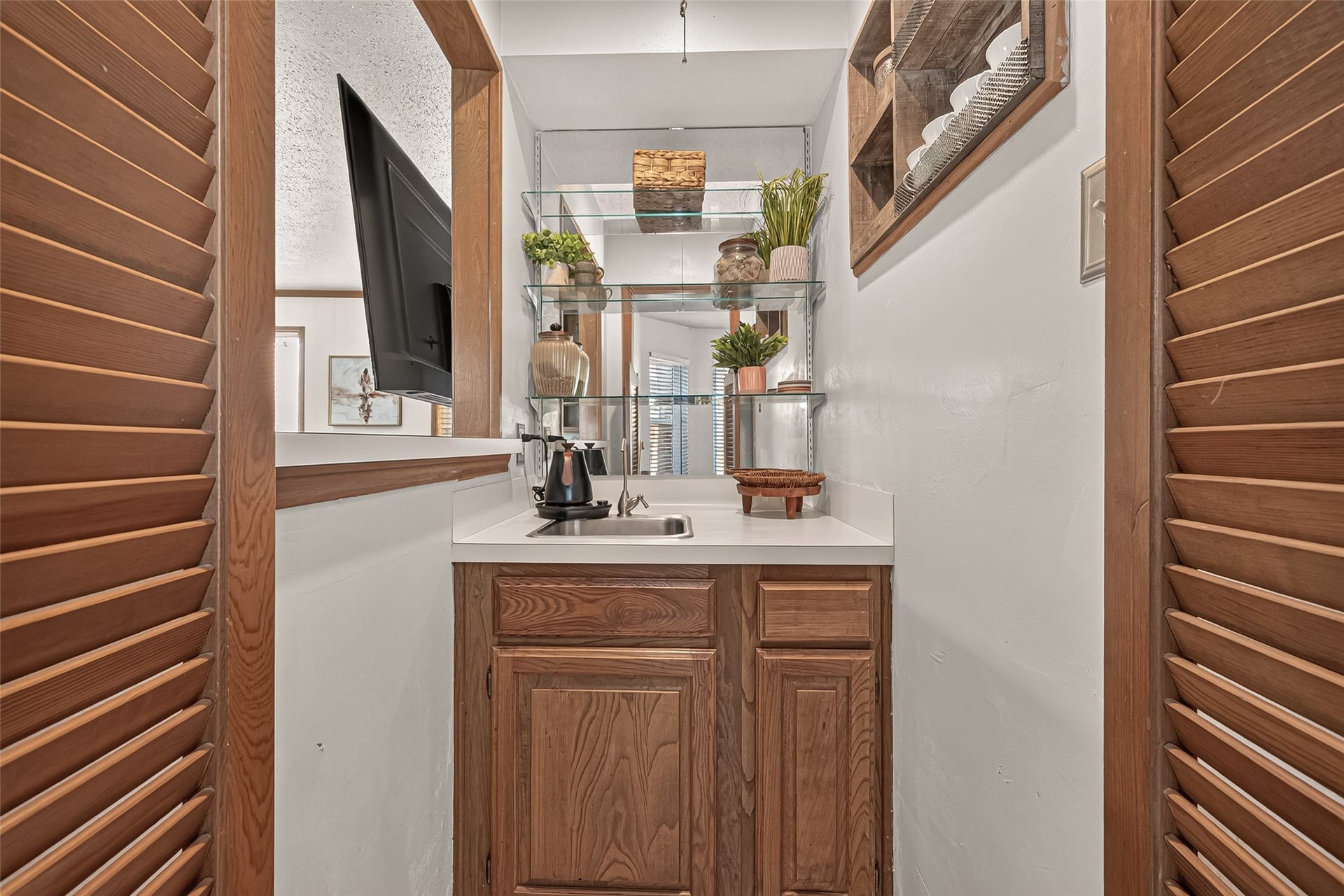 9 Arlington Street, Conroe, TX 77301 9 Arlington Street, Conroe, TX 77301