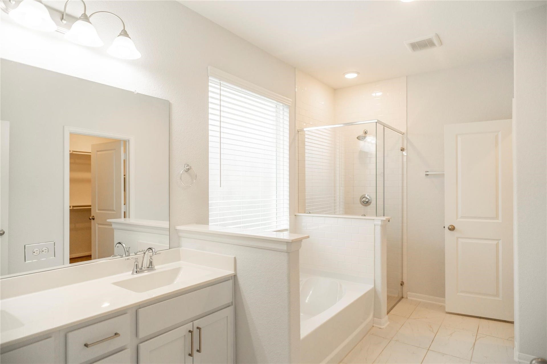 208 Cambria Green Lane, Katy, TX 77493 208 Cambria Green Lane, Katy, TX 77493